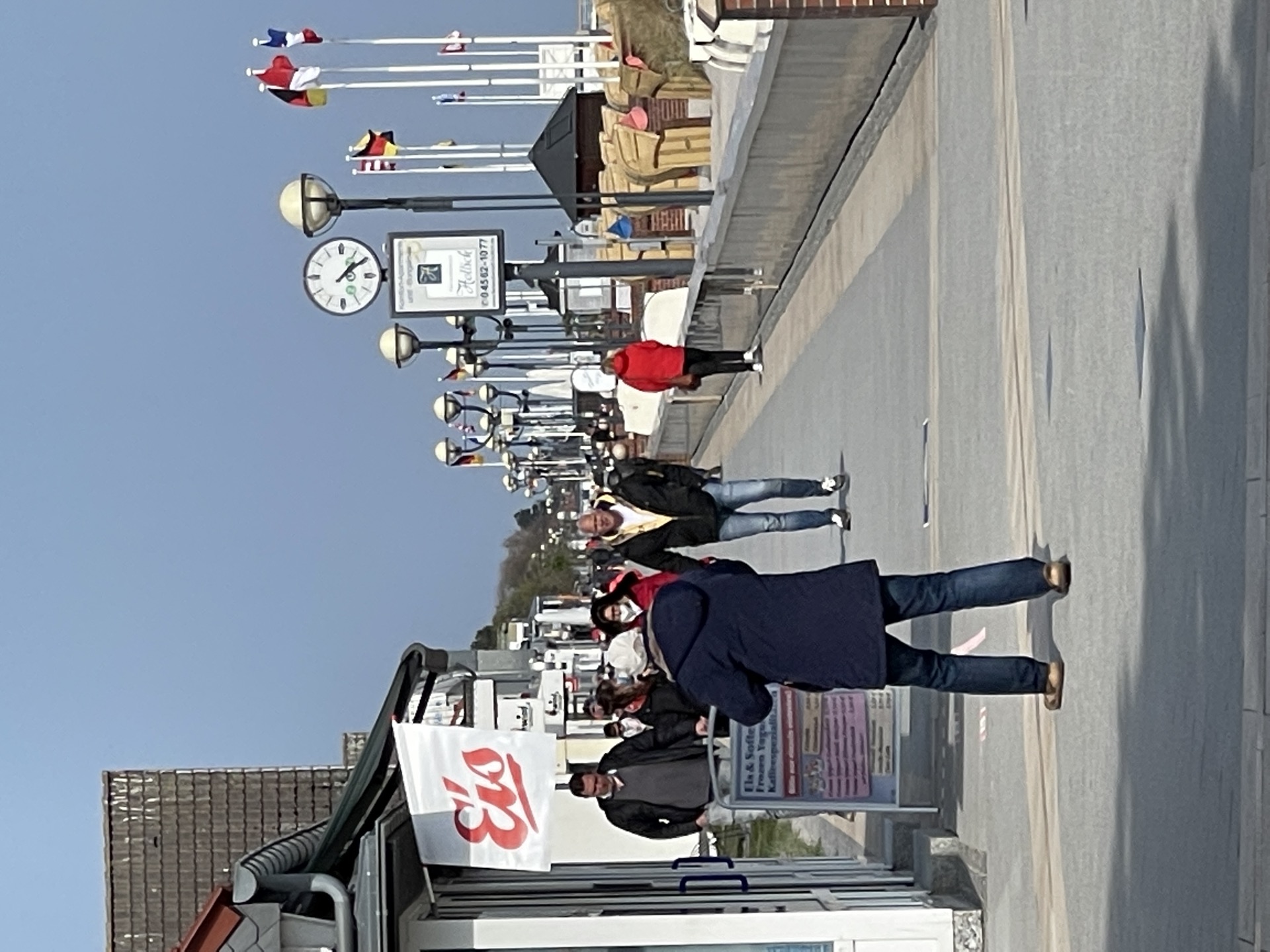 Promenade vor der Welle